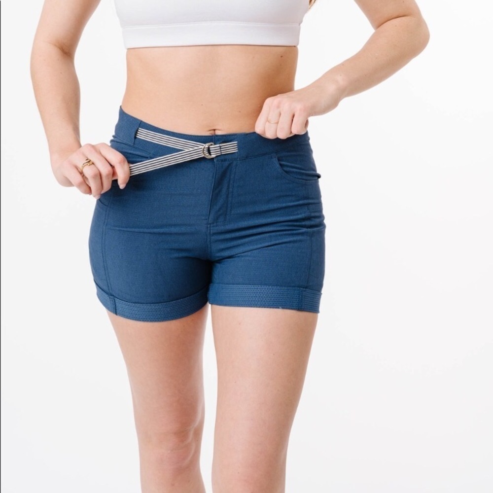Zyia Not Just Trail Shorts T.